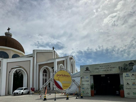 Feirão de Empregos durante a Festa da Misericórdia em Içara