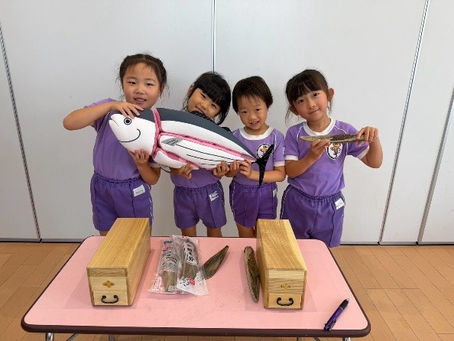 群馬県伊勢崎あすか幼稚舎 かつおぶし削り体験レポート