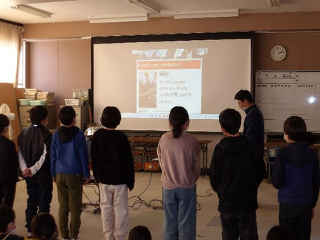 愛媛県松山市立久枝小学校 かつお節削り体験レポート