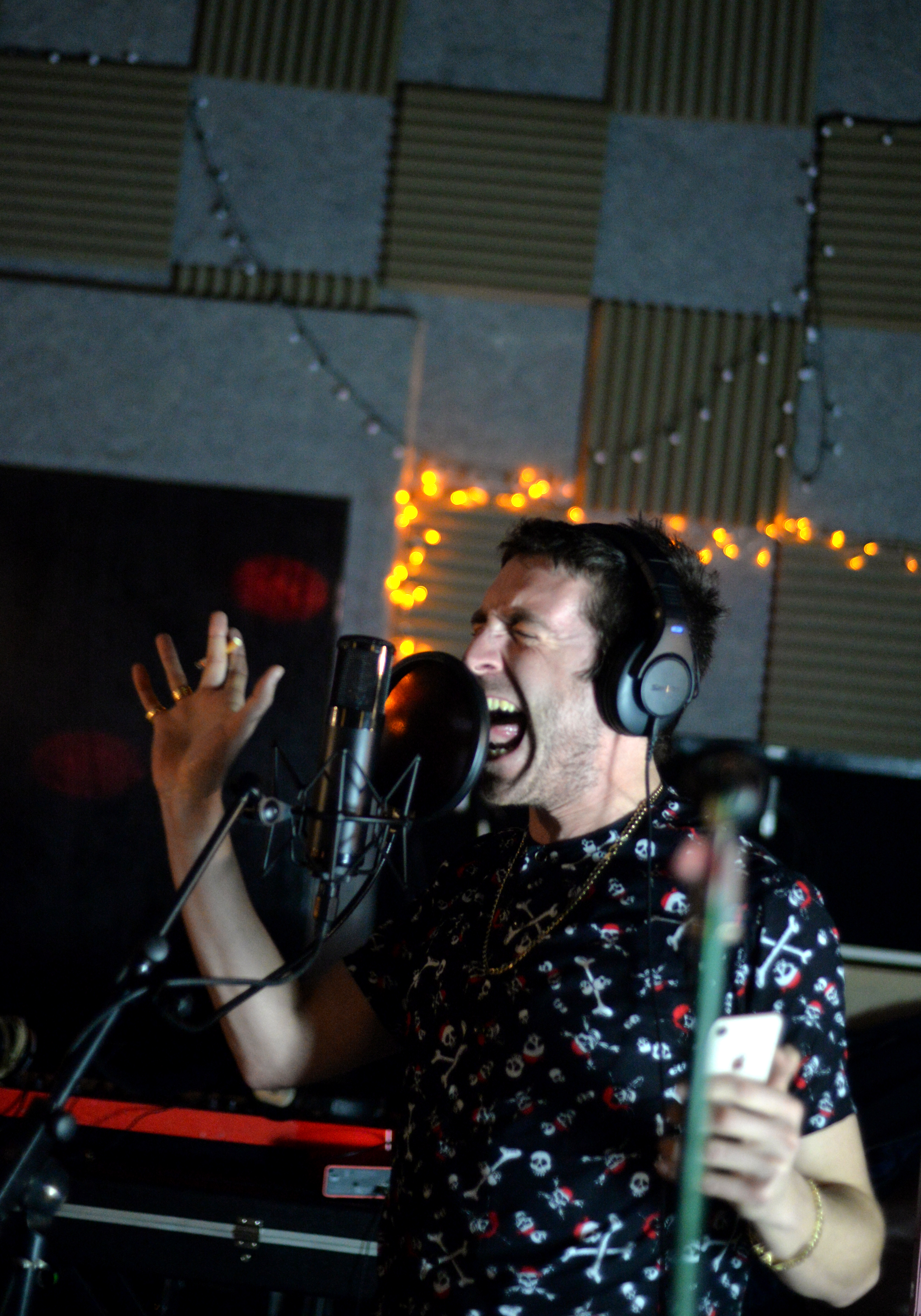 MILES KANE