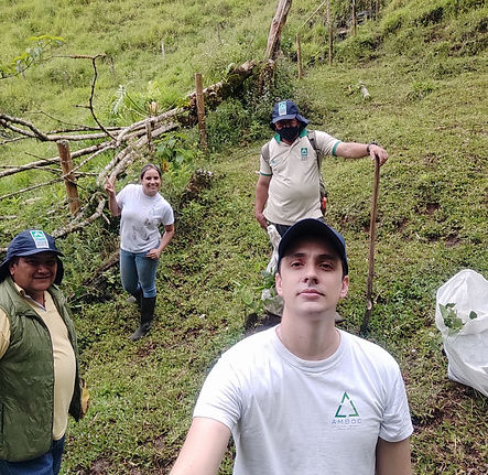 WhatsApp Image 2022-12-14 at 23.33.48 (1).jpeg