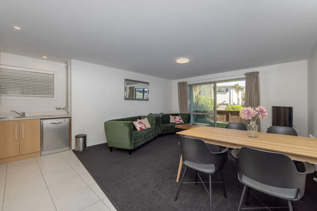 Lakeview Properties Holiday Rental Homes Wanaka