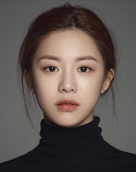 Go Yun Jung Headshot 
