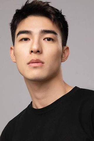 Edward Chen headshot 