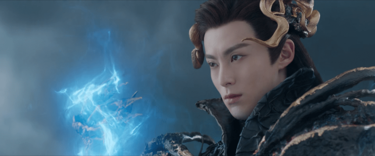 Zhang Ling He has grasshopper antennas in Pursuit of Jade and Dylan Wang has Ram's Horns in LBFaD. I can't wait to see which animal awaits the Male Leads of dreamland next.