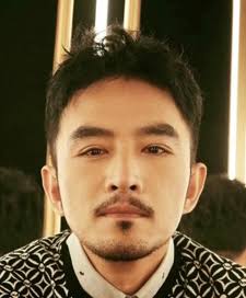 Edward Zhang Headshot 
