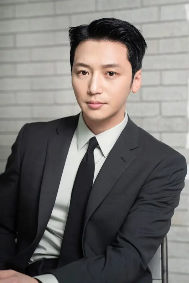 Byun Yo Han Headshot