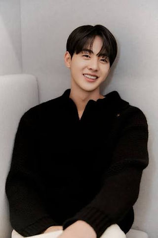 Kim Hyun Jin Headshot 
