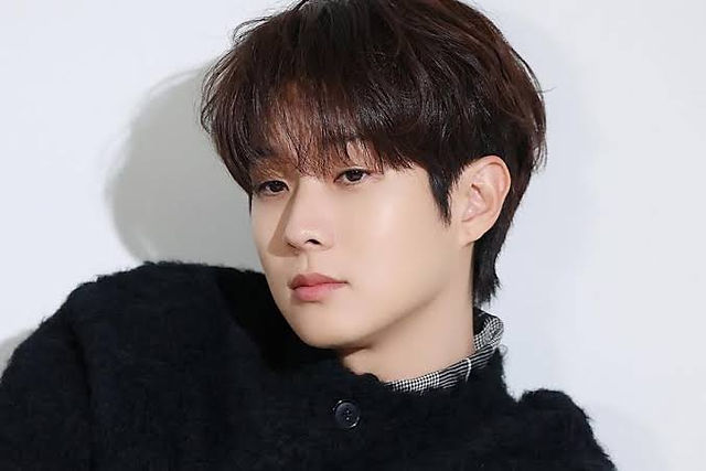 Choi Woo Shik headshot 
