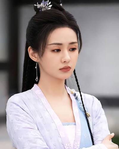 Zhen HehuiZi in Wonderland of Love