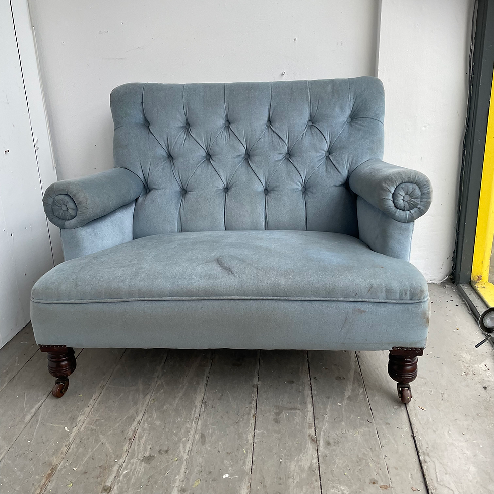 Thumbnail: Small Victorian sofa 