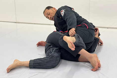 初心者からベテランまで和気あいあいとした雰囲気です。柔術の技ベリンボロ