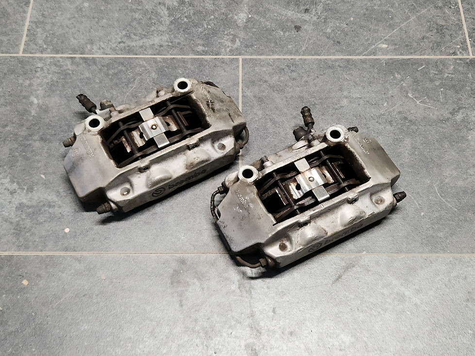 Thumbnail: Brembo remklauwen voorzijde met brackets voor Clio 2 RS en Twingo RS (gebruikt)