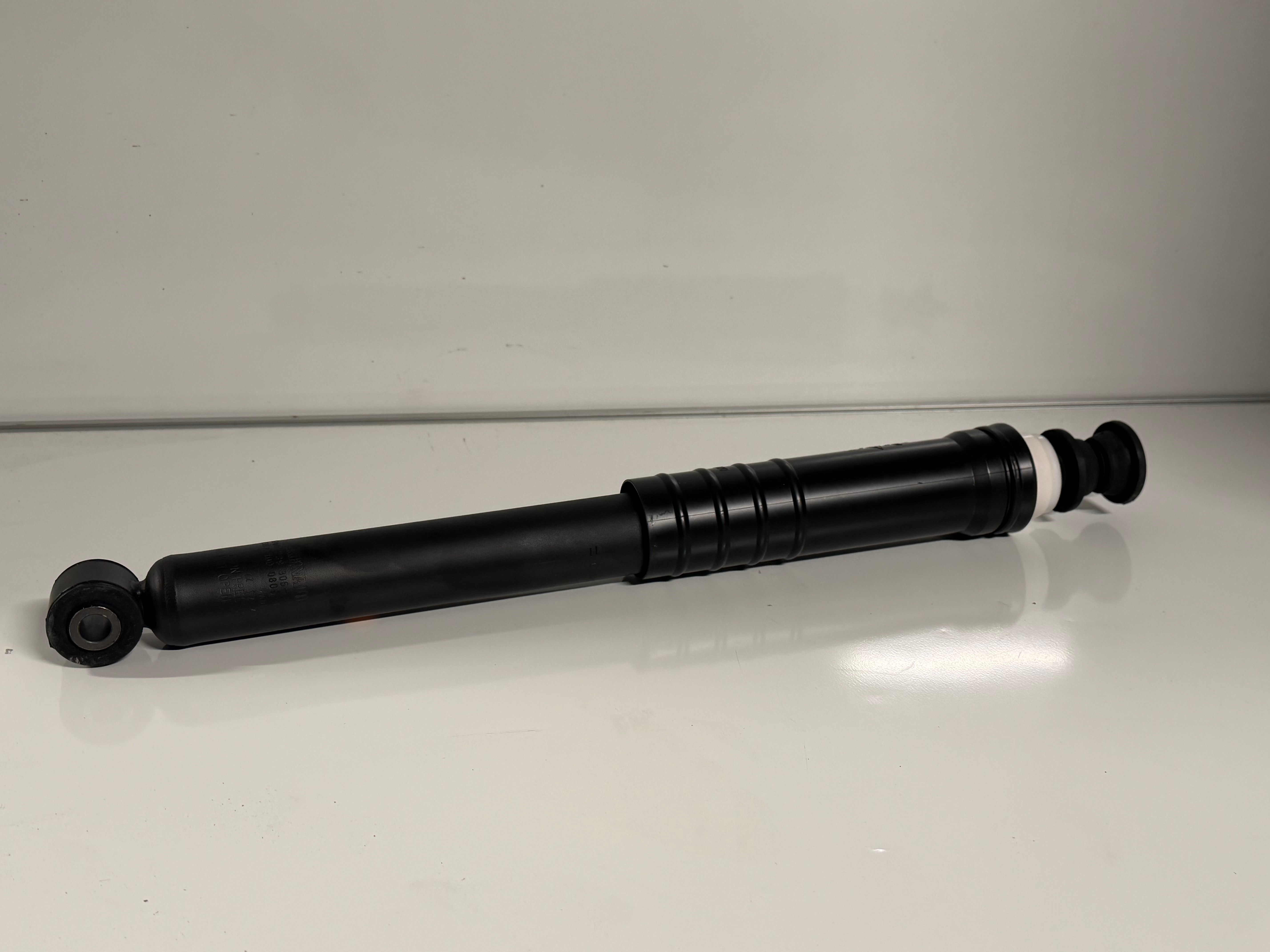 Renault Clio 3 rs cup schokbreker achterkant 8200739306