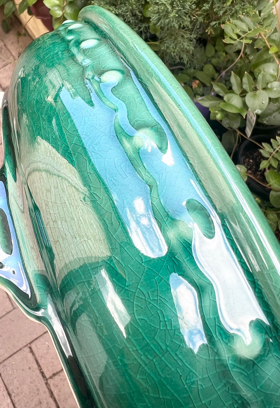 Thumbnail: Glazed Oval Pot (Green)