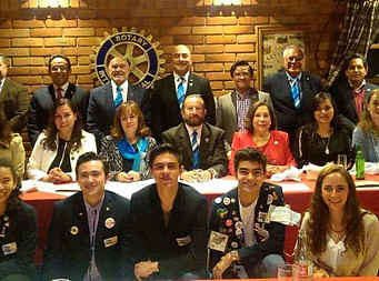 37373919_1704780902975133_31496872855370