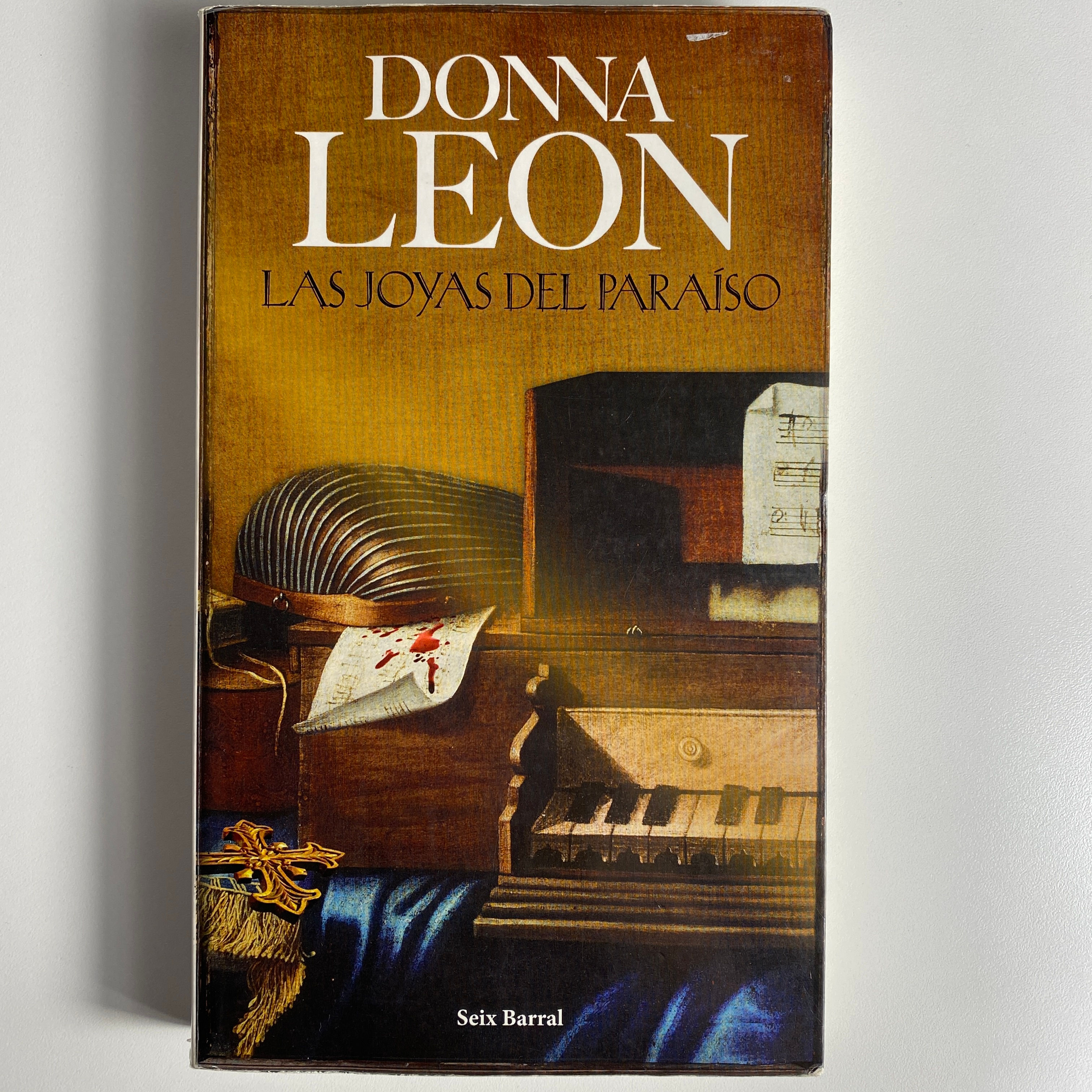 425 - Las joyas del paraíso - Donna Leon - Suspenso