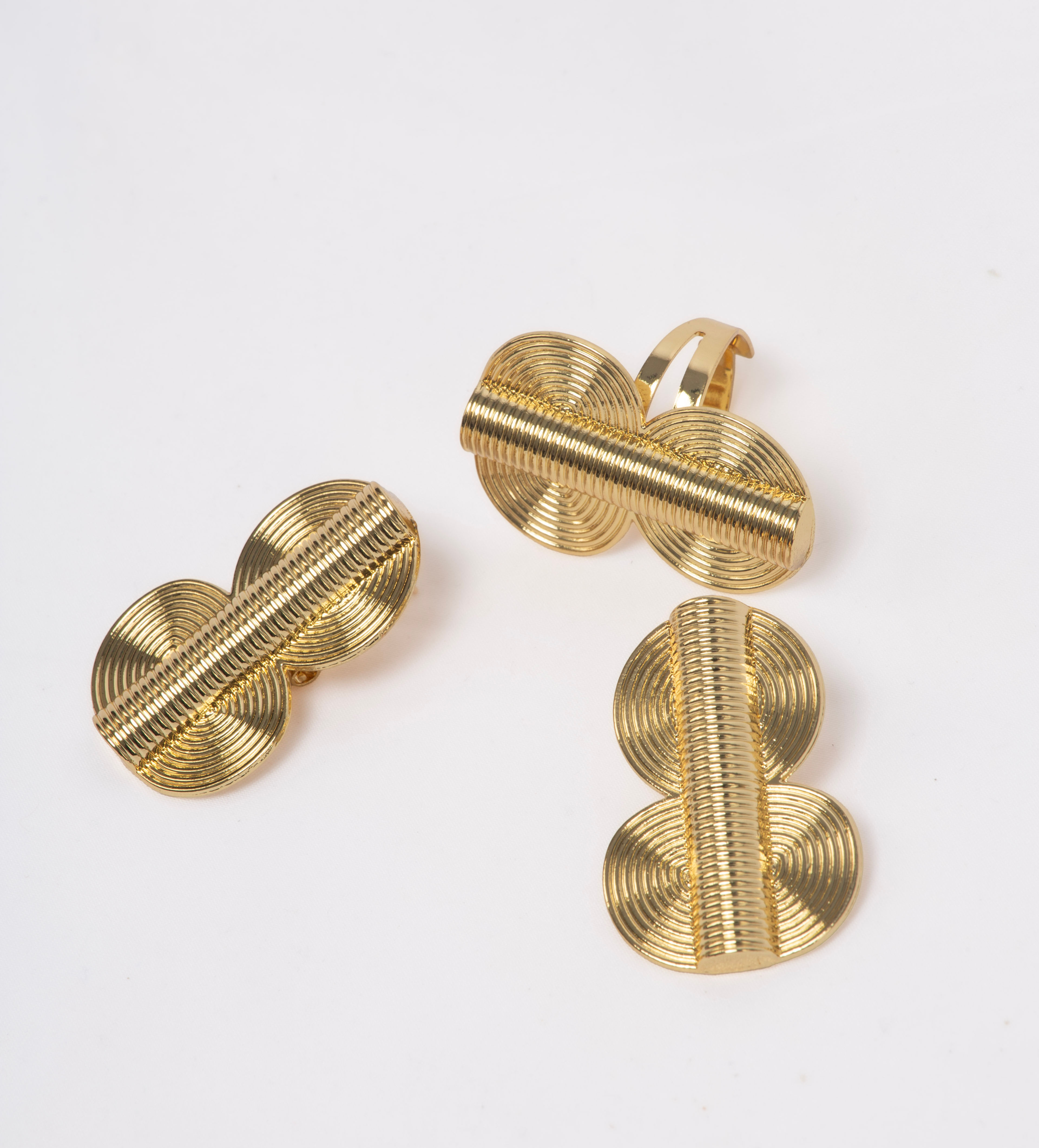 Alpha Ohrringe ohne Ring