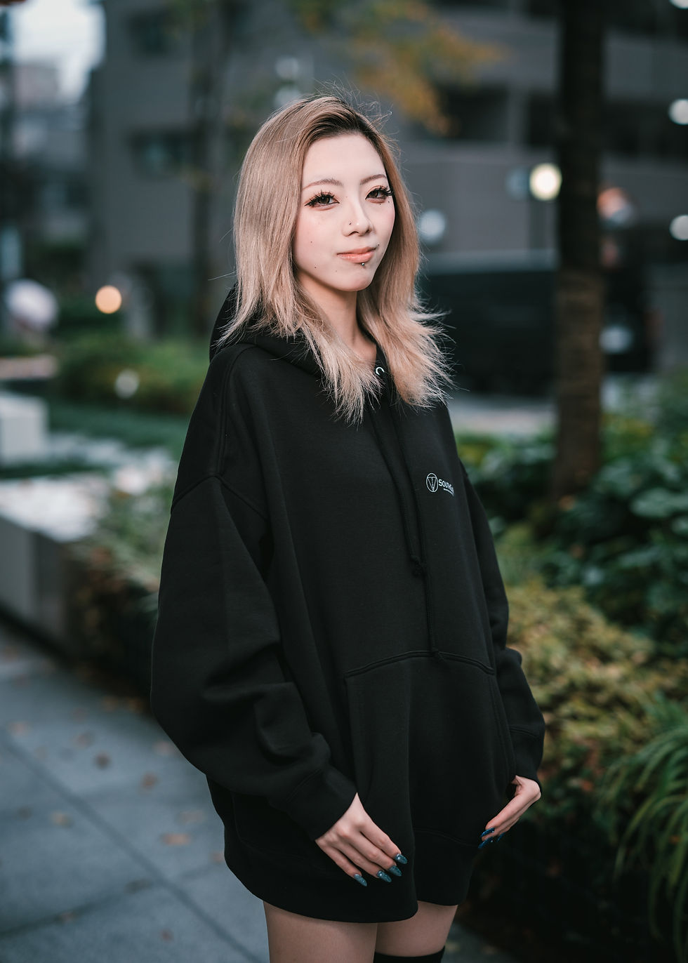 サムネイル： Big Silhouette Sweat Hoodie.(Black)