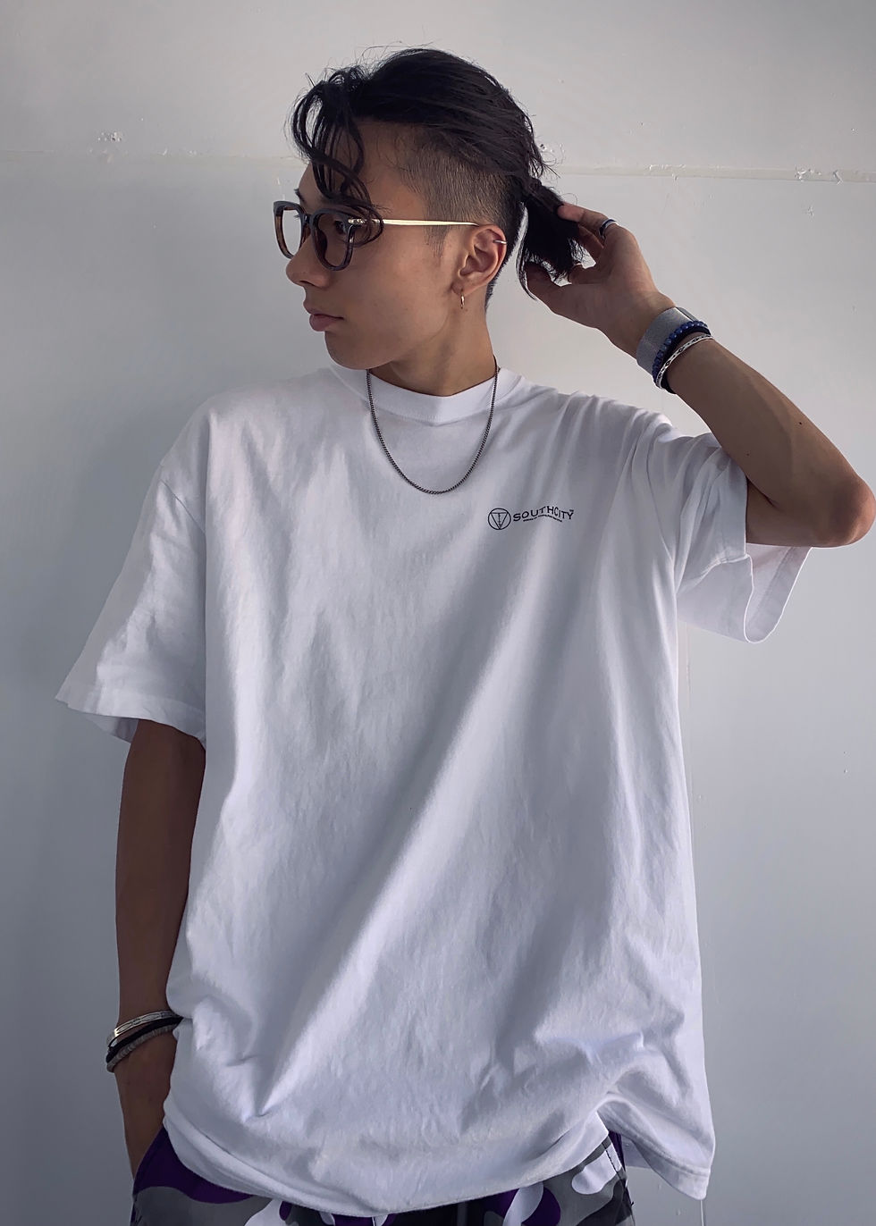 サムネイル： "GRAFFITI" OVER SIZE TEE.(White)