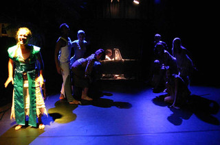 导演 Jeroen Van Delft 导演 Jeroen Van Delft