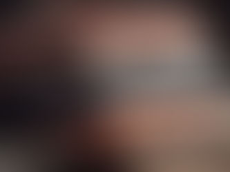 Sweater Rajut vs. Sweater Berbulu: Mana yang Cocok untuk Gaya Anda