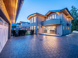 2809-Edgemont-Blvd-North-Vancouver-52.jp