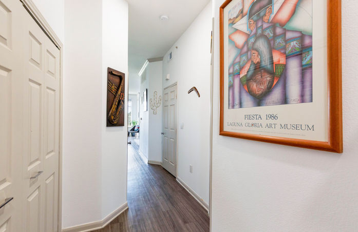 lions den hallway.jpg