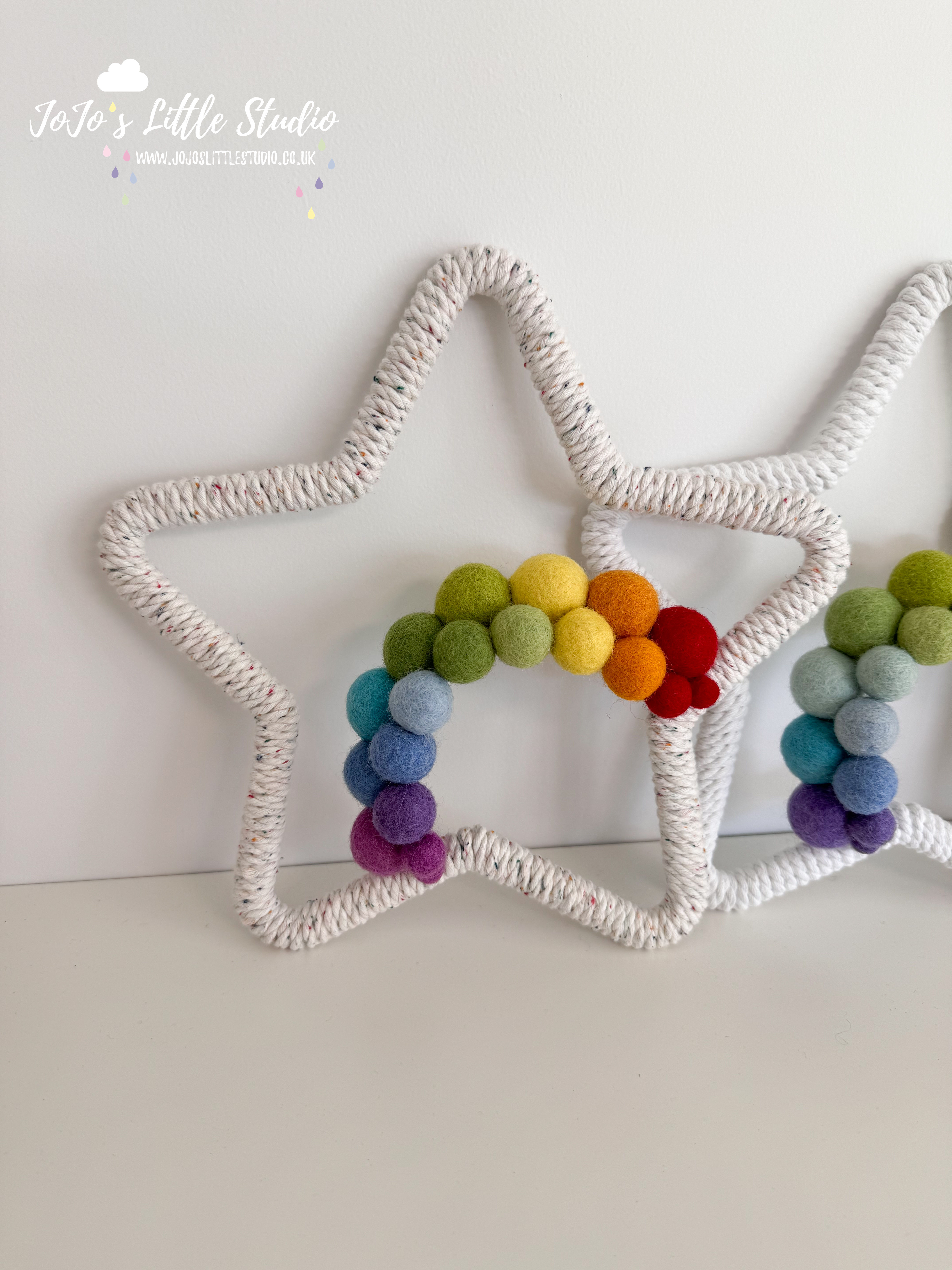 Rainbow Star Wall Hanging - 25cm - Flecked Natural