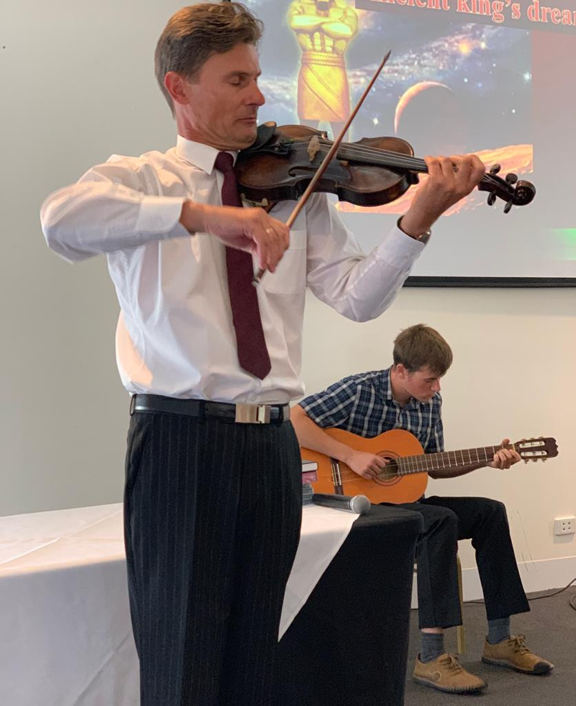 Beautiful Musical Item at the program Amazing Discovries Pakenham