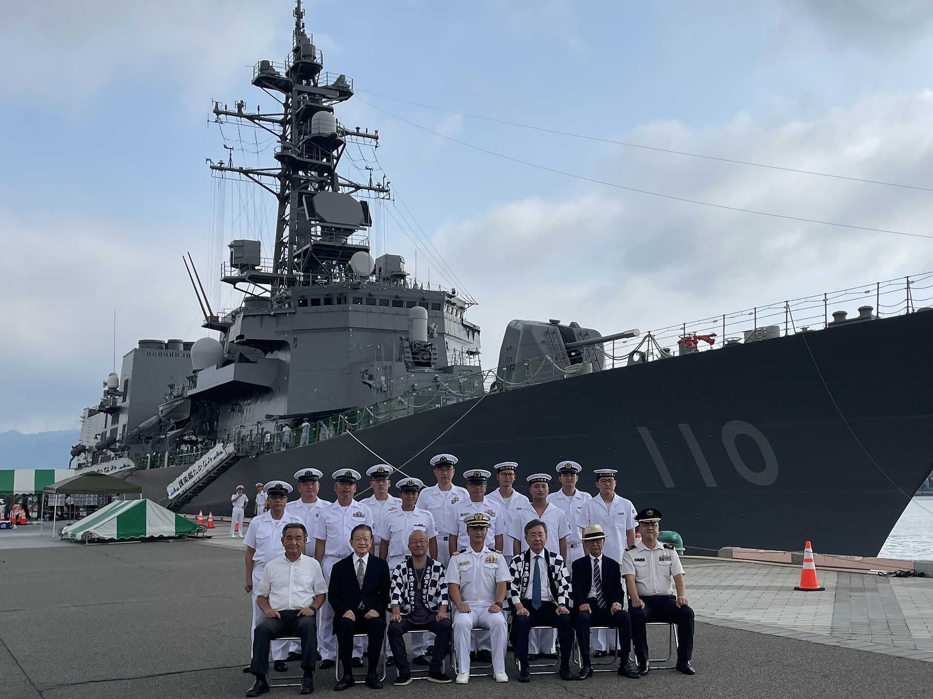 海上自衛隊の護衛艦「たかなみ」一般公開