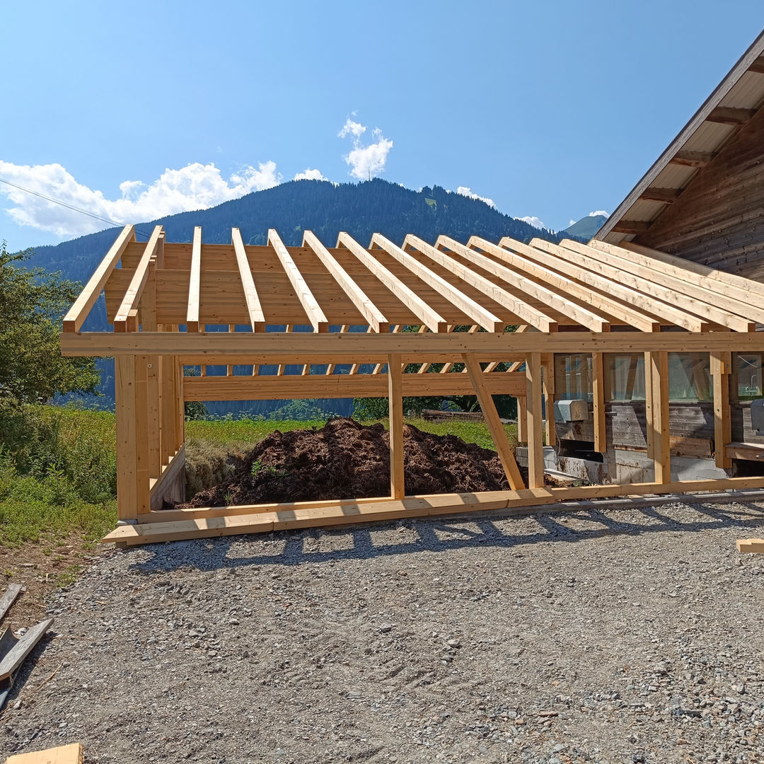 Stallerweiterung in Luzein