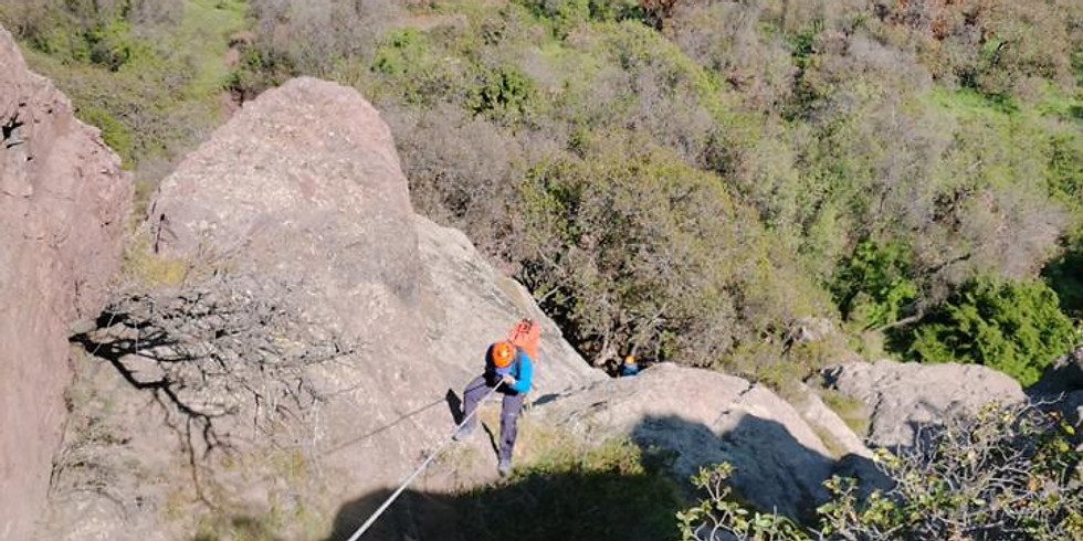 TREKKING + PASAMANOS Y RAPPEL