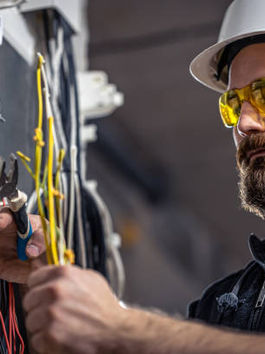 Choosing the Right Electrical Specialist for Your Project