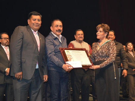 Más de 20 mil maestras del SMSEM hicieron vibrar el Auditorio Nacional