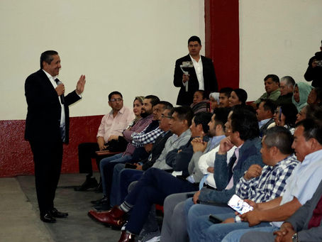 CUMPLE HÉCTOR MACEDO CON SU PROMESA DE REGRESAR A LOS LUGARES QUE VISITÓ DURANTE SU CAMPAÑA.