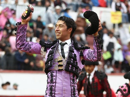 Flores y Fonseca, oreja cada uno en Texcoco