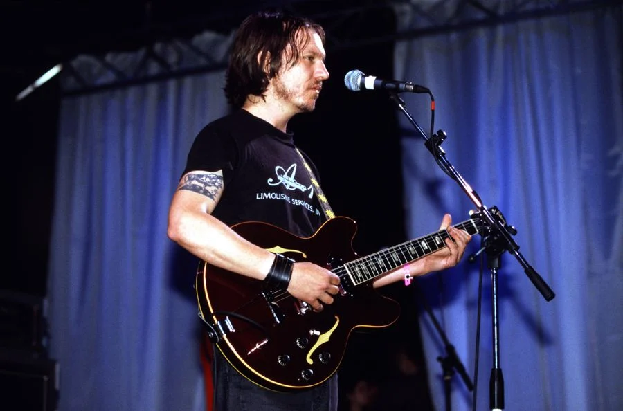 Elliott-Smiths-favourite-albums-of-all-time.webp