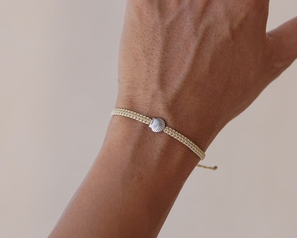 Thumbnail: Shell Bracelet Silver - THE OCEAN PROJECT