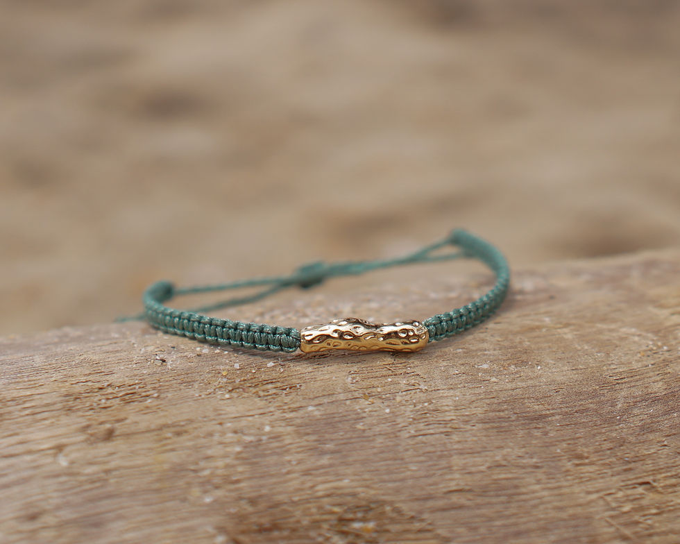 Thumbnail: Coral Bracelet 18k Gold - THE OCEAN PROJECT