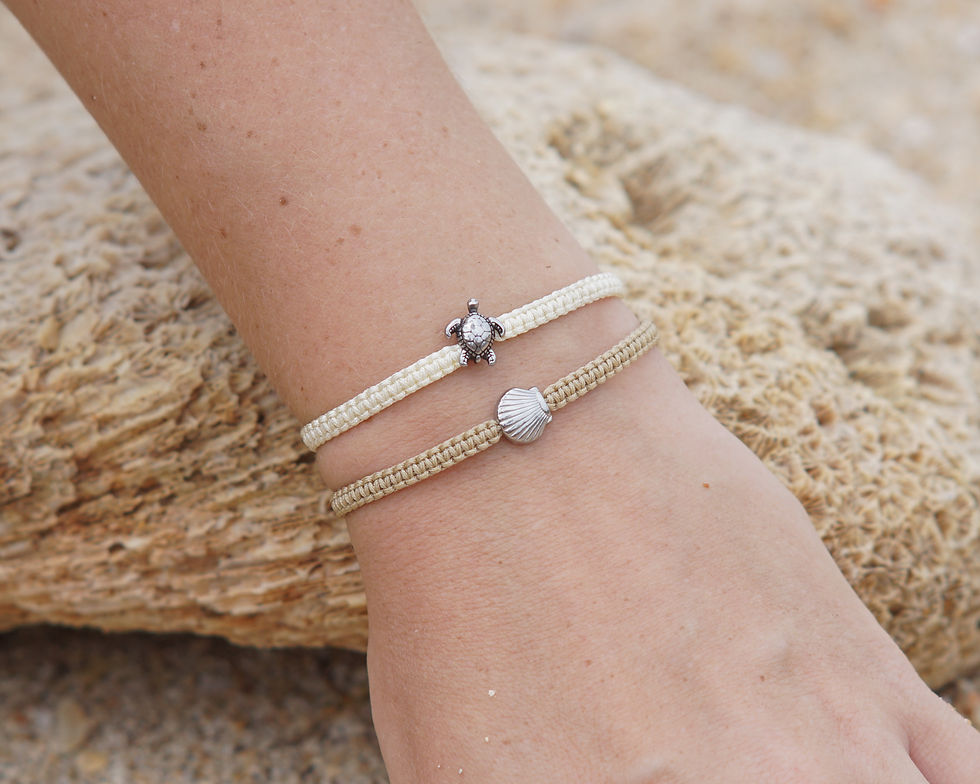 Thumbnail: Shell Bracelet Silver - THE OCEAN PROJECT