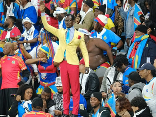 Il tifoso più famoso del mondo volerà al Mondiale: “Lumumba” seguirà il Congo DR