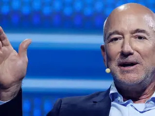 Liverpool, Jeff Bezos a un passo dall'acquisto di un terzo delle quote: le cifre