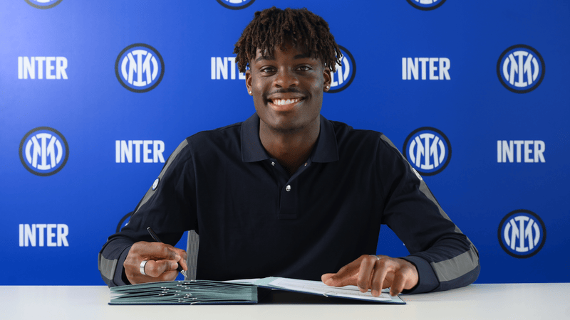 Inter, ufficiale il rinnovo di Bisseck: contratto fino al 2031