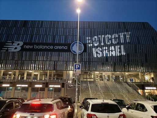 Alta tensione a Bergamo per Atalanta-Hapoel Tel Aviv: sullo stadio appare la scritta "Boycott Israel"