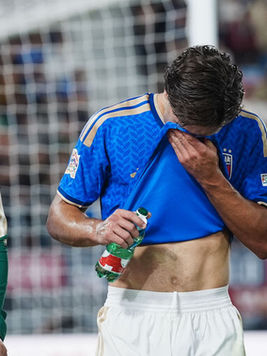 Napoli, infortunio Vergara: lesione al polpaccio, stop di 3-4 settimane