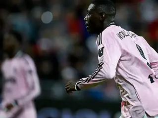 Juve, Kolo Muani evita il ko ma spreca tutto: a Cagliari è 1-1