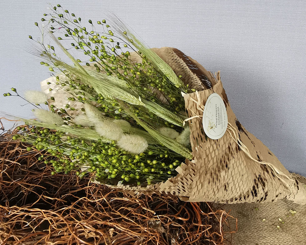 Thumbnail: Dried Flowers natural green bouquet