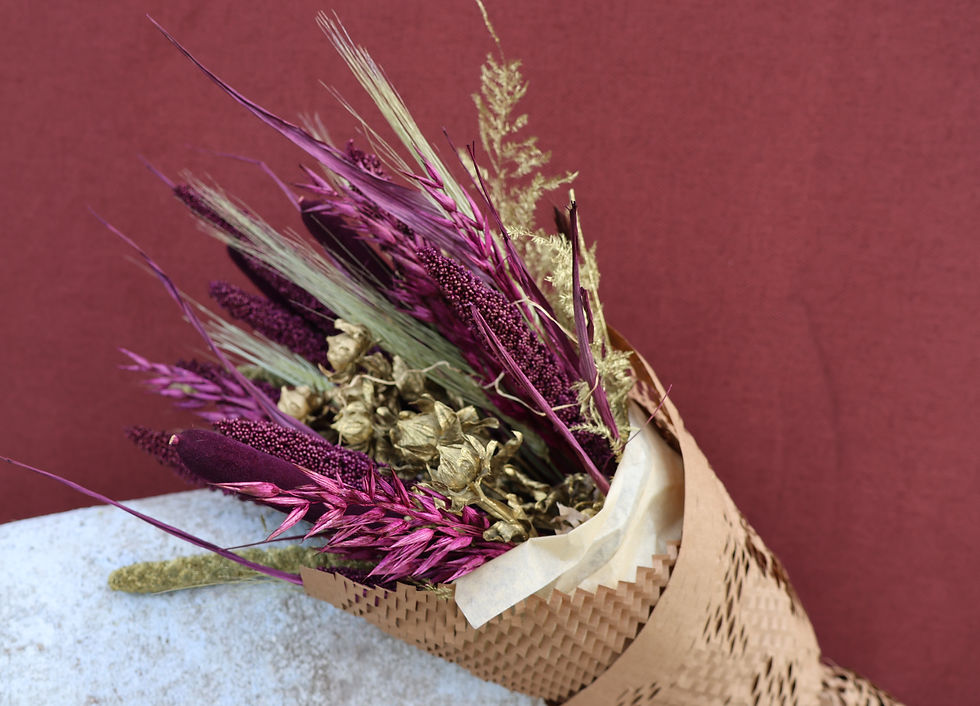 Miniaturbild: Dried flowers Golden Plum Bouquet