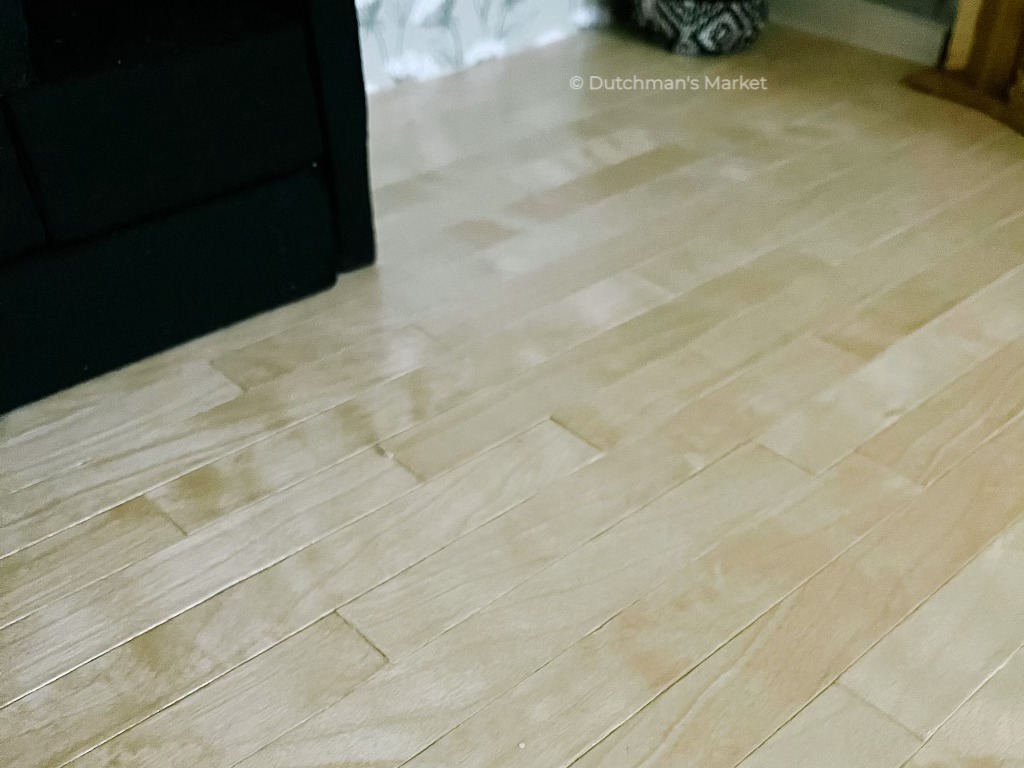 A Dollhouse For Our Maileg: Part 3 - Interior Paint and Flooring – photo 19